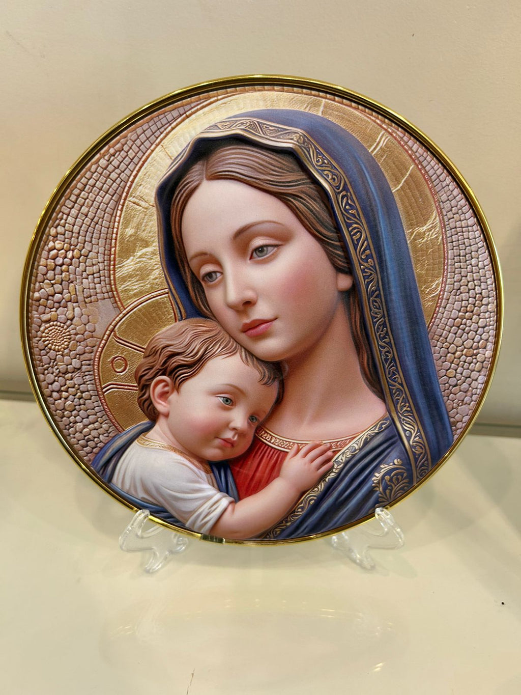 Virgem Maria com Jesus Relevo em Resina